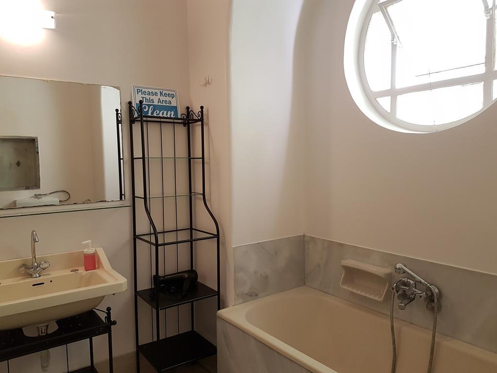 Appartement Errathens Pine Red And Taupe - Athens Center Extérieur photo