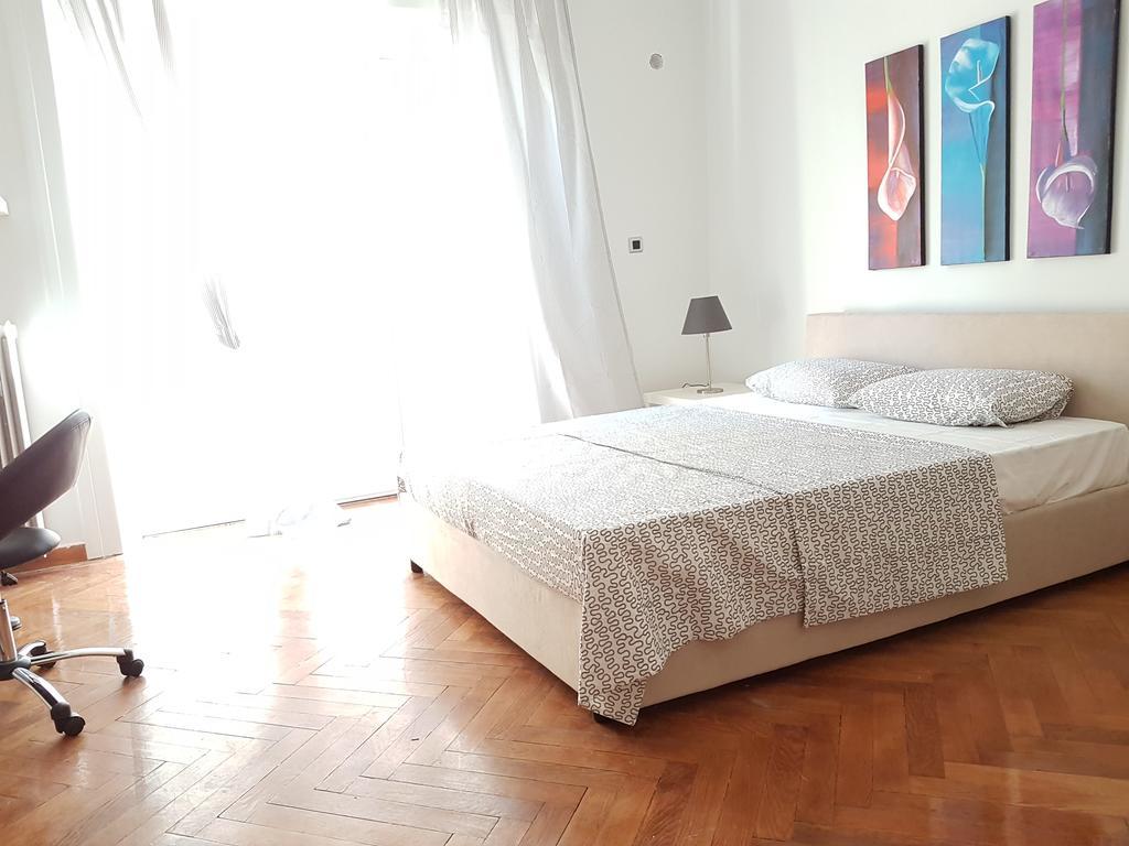 Appartement Errathens Pine Red And Taupe - Athens Center Extérieur photo